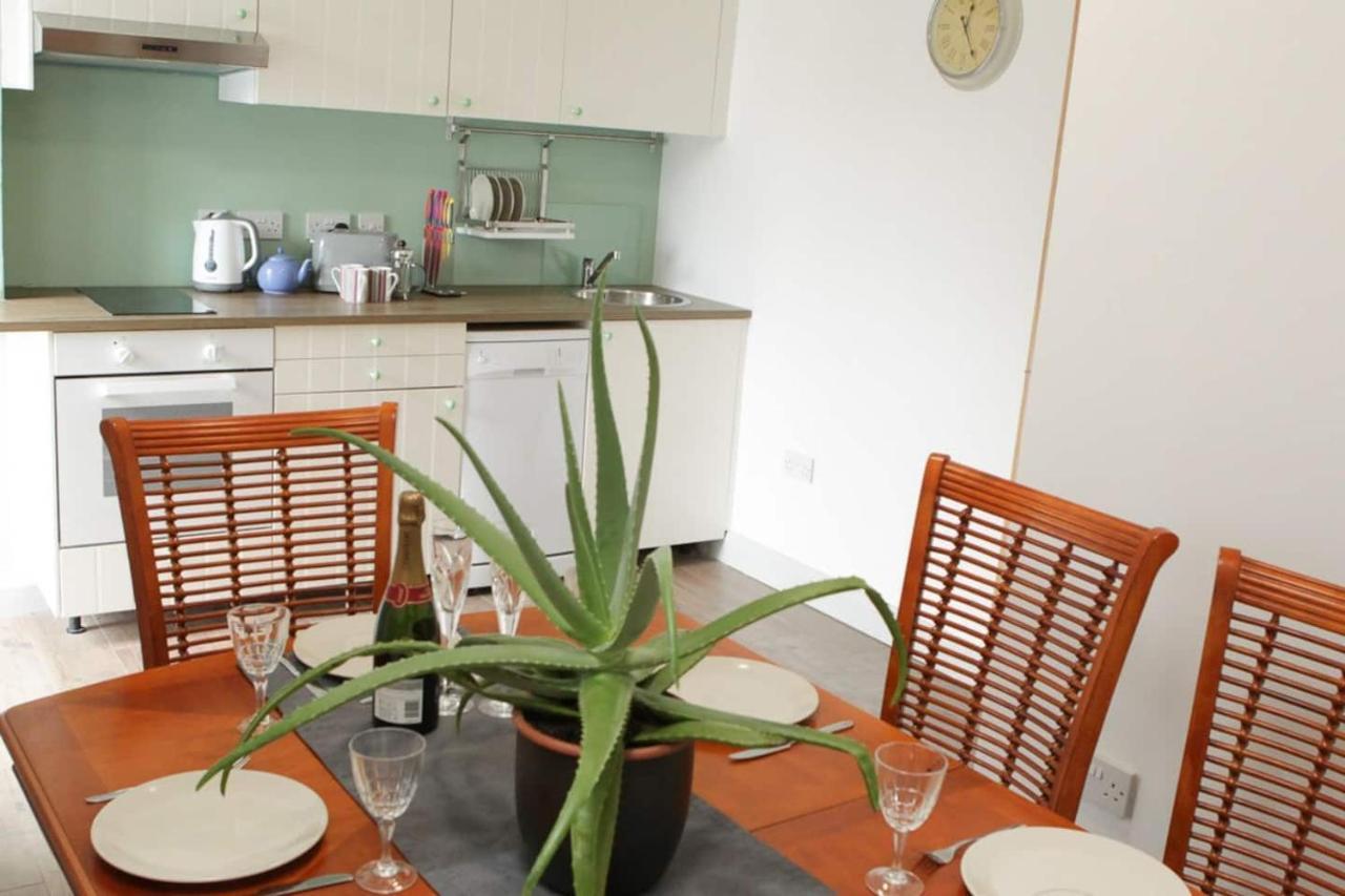 Malin View Apartments Port71 Portrush Buitenkant foto